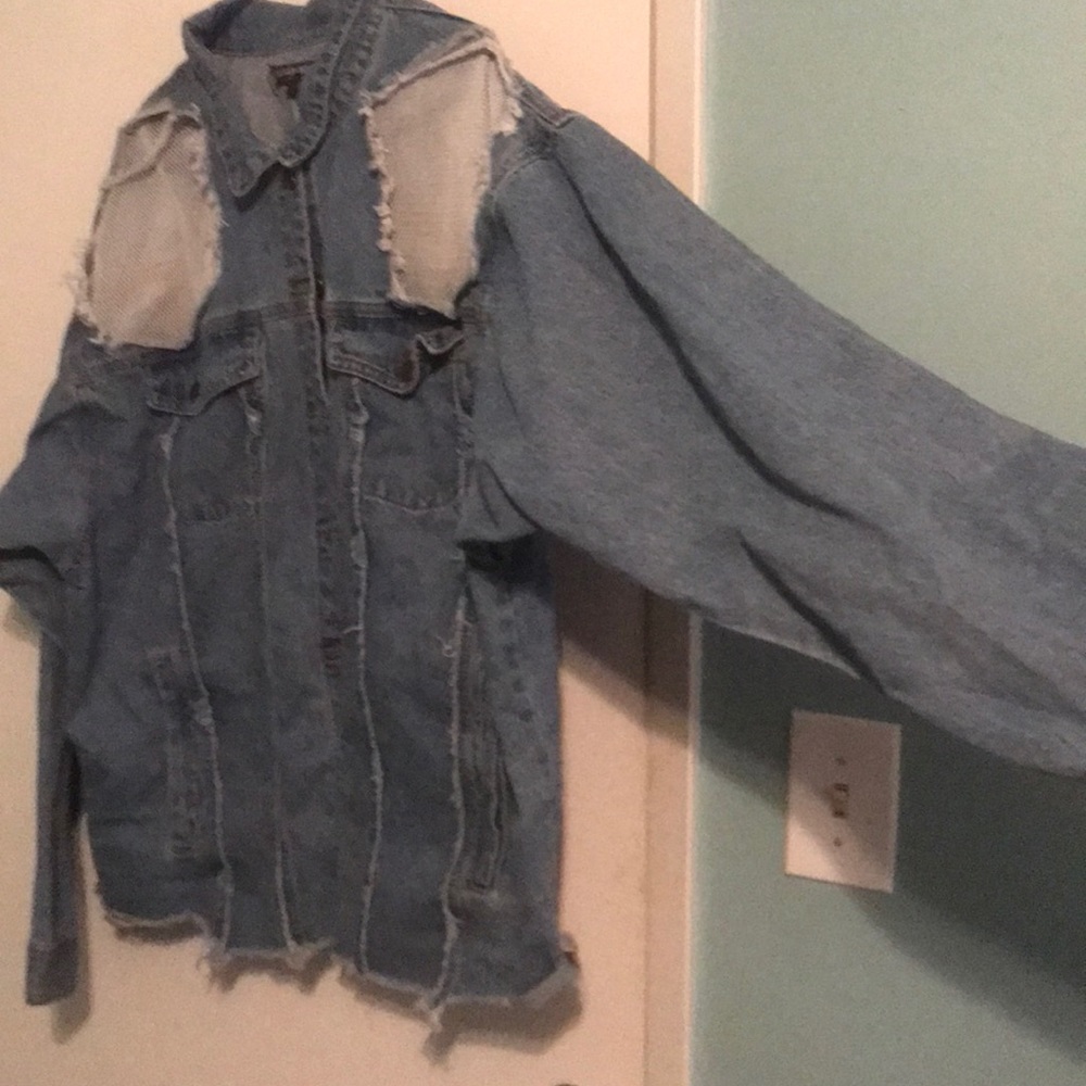 Fashion Nova Jean jacket with mesh - Picture 3 of 3